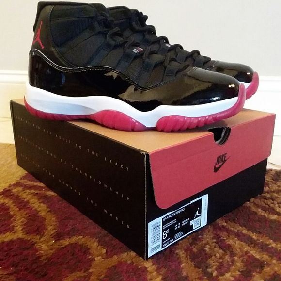 Jordan 11 Bred' s - Picture 1 of 8